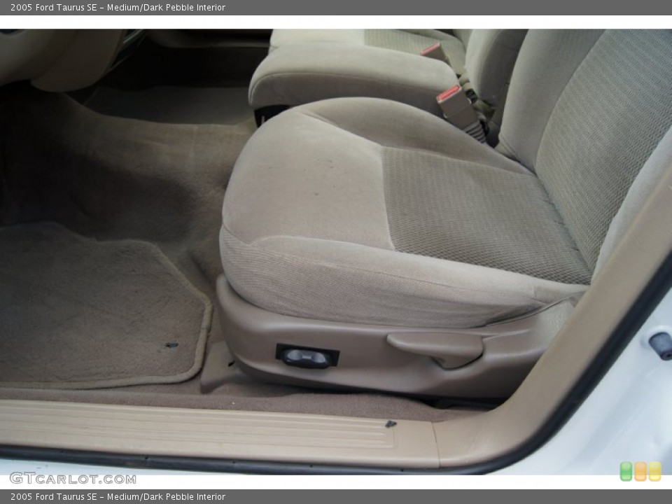 Medium/Dark Pebble Interior Front Seat for the 2005 Ford Taurus SE #63162065