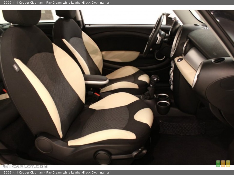 Ray Cream White Leather/Black Cloth Interior Photo for the 2009 Mini Cooper Clubman #63164234