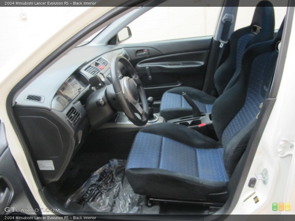 Black Interior Photo for the 2004 Mitsubishi Lancer Evolution RS #63180496
