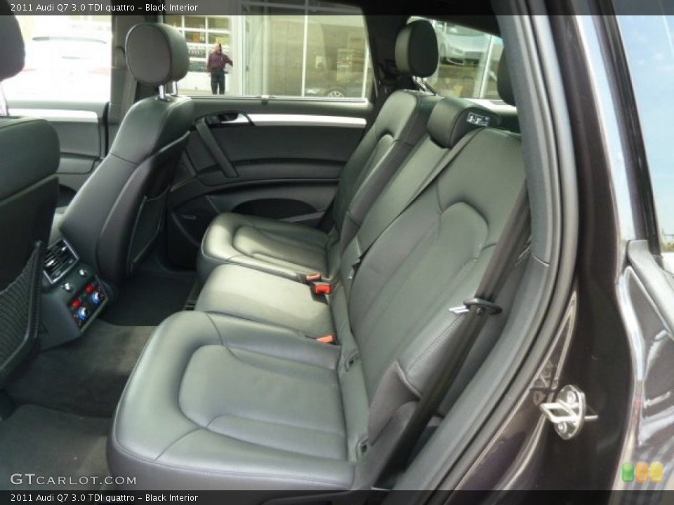 Black Interior Rear Seat for the 2011 Audi Q7 3.0 TDI quattro #63190366