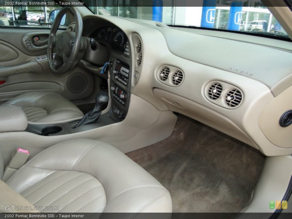 Taupe Interior Photo for the 2002 Pontiac Bonneville SSEi #63192271