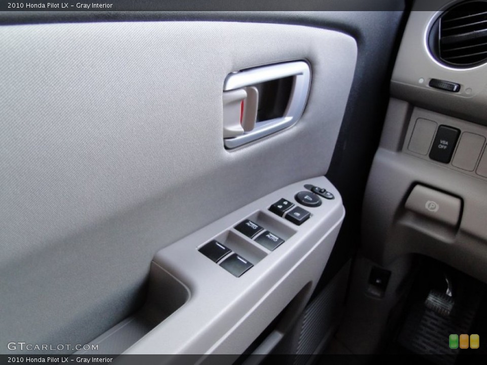 Gray Interior Controls for the 2010 Honda Pilot LX #63193306
