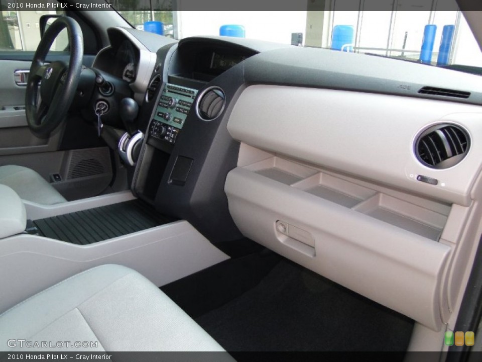 Gray Interior Dashboard for the 2010 Honda Pilot LX #63193375