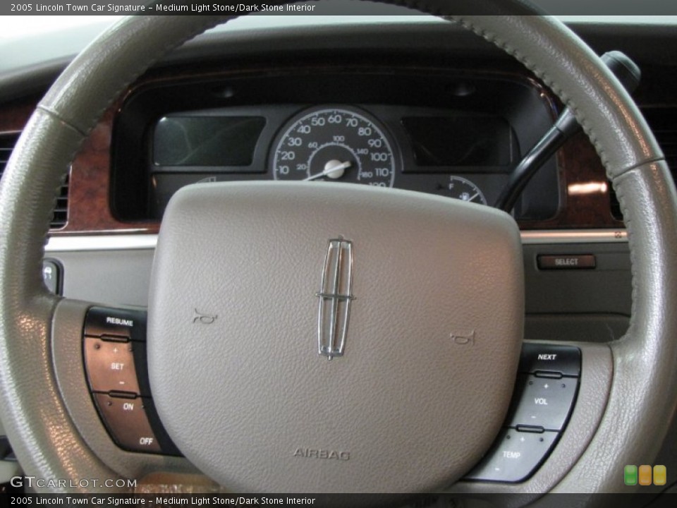 Medium Light Stone/Dark Stone Interior Steering Wheel for the 2005 Lincoln Town Car Signature #63203329