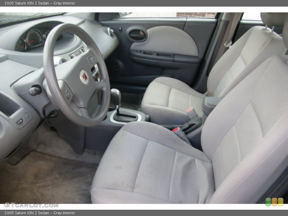 Gray Interior Photo for the 2005 Saturn ION 2 Sedan #63217951