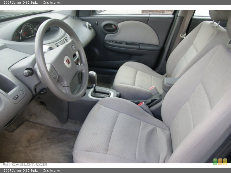 Gray Interior Photo for the 2005 Saturn ION 2 Sedan #63217951