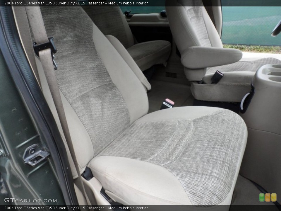 Medium Pebble Interior Photo for the 2004 Ford E Series Van E350 Super Duty XL 15 Passenger #63231624
