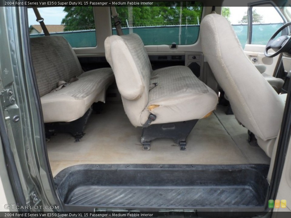 Medium Pebble Interior Photo for the 2004 Ford E Series Van E350 Super Duty XL 15 Passenger #63231633