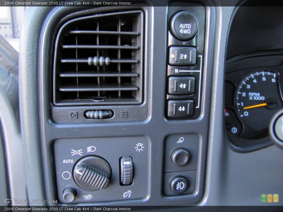 Dark Charcoal Interior Controls for the 2006 Chevrolet Silverado 1500 LT Crew Cab 4x4 #63250996