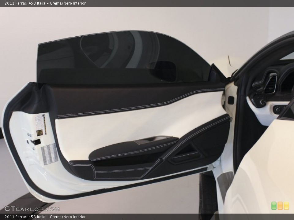 Crema/Nero Interior Door Panel for the 2011 Ferrari 458 Italia #63253057