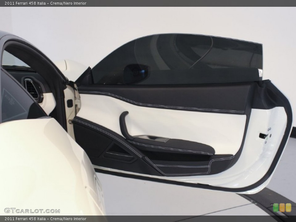 Crema/Nero Interior Door Panel for the 2011 Ferrari 458 Italia #63253066