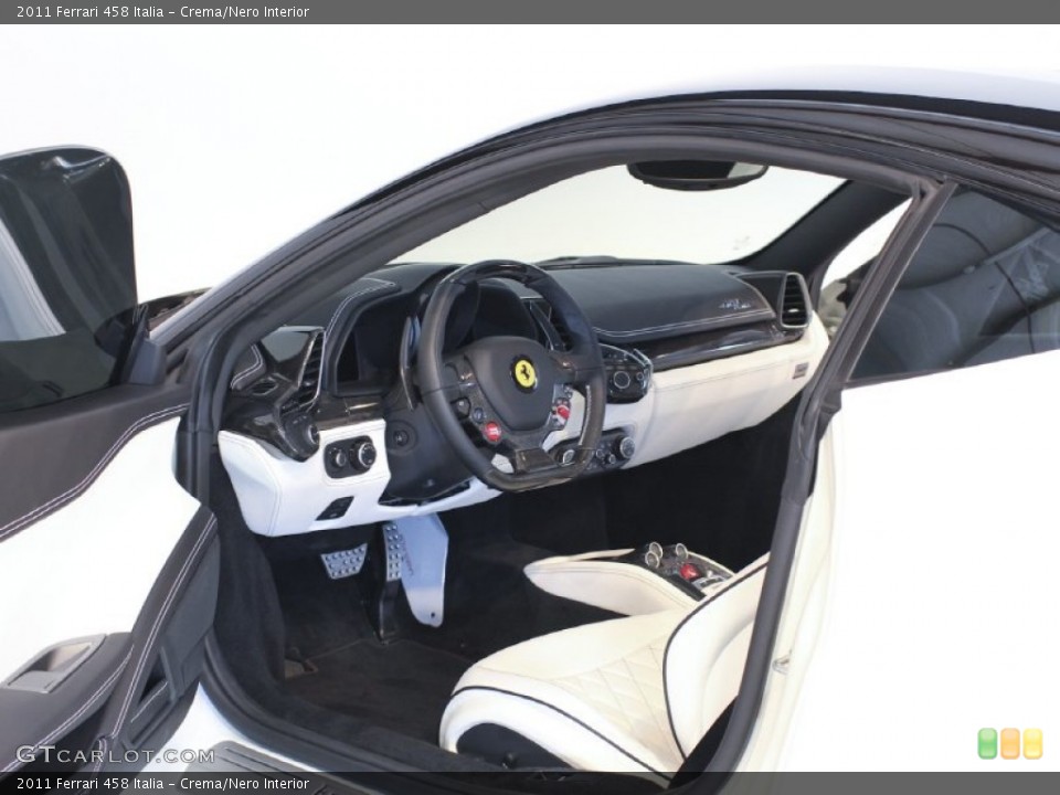 Crema/Nero Interior Photo for the 2011 Ferrari 458 Italia #63253123