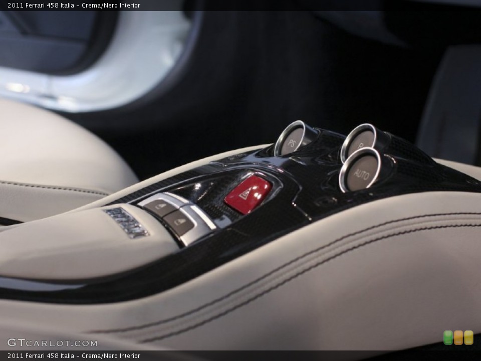 Crema/Nero Interior Transmission for the 2011 Ferrari 458 Italia #63253213