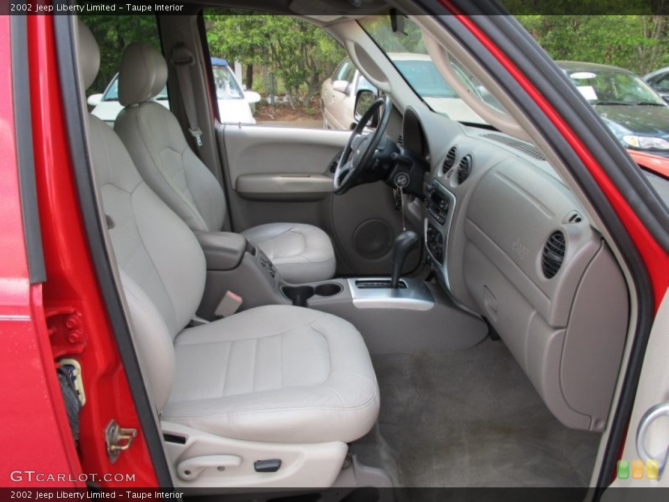 Taupe Interior Photo for the 2002 Jeep Liberty Limited #63273907