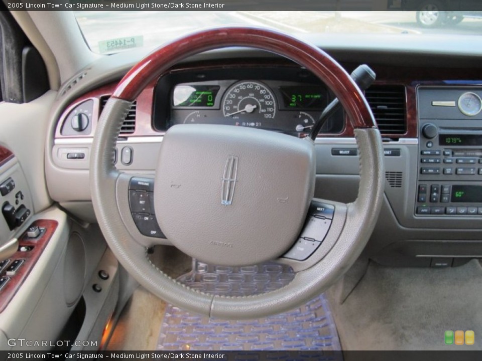 Medium Light Stone/Dark Stone Interior Steering Wheel for the 2005 Lincoln Town Car Signature #63274344