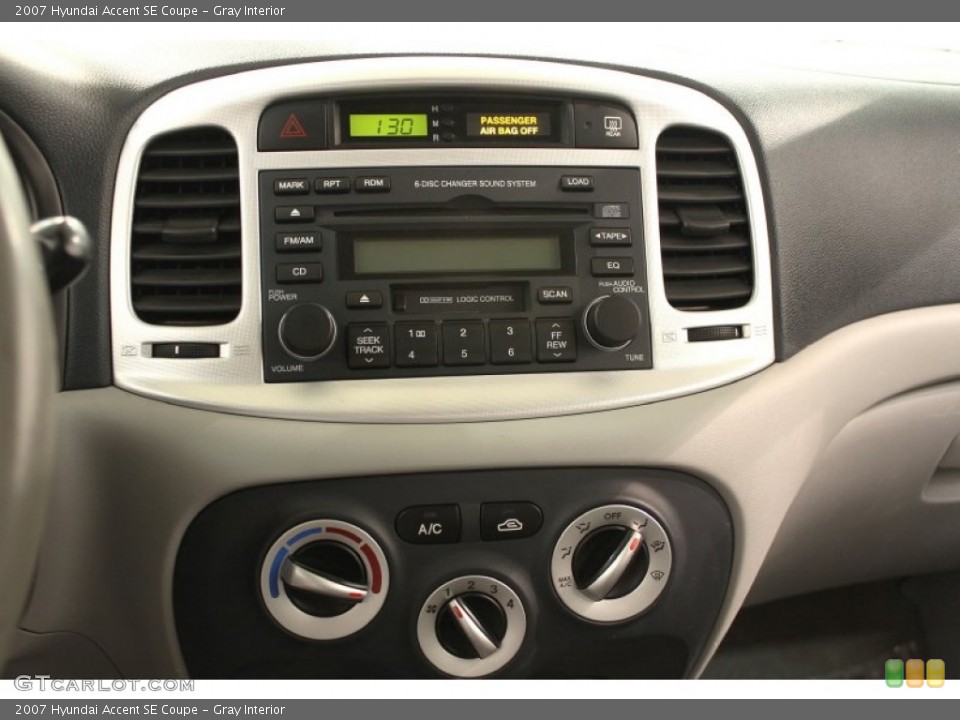 Gray Interior Controls for the 2007 Hyundai Accent SE Coupe #63313845