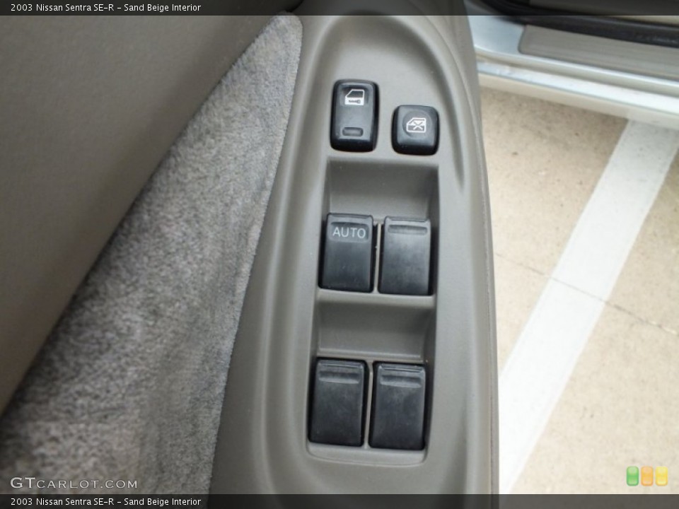 Sand Beige Interior Controls for the 2003 Nissan Sentra SE-R #63324833