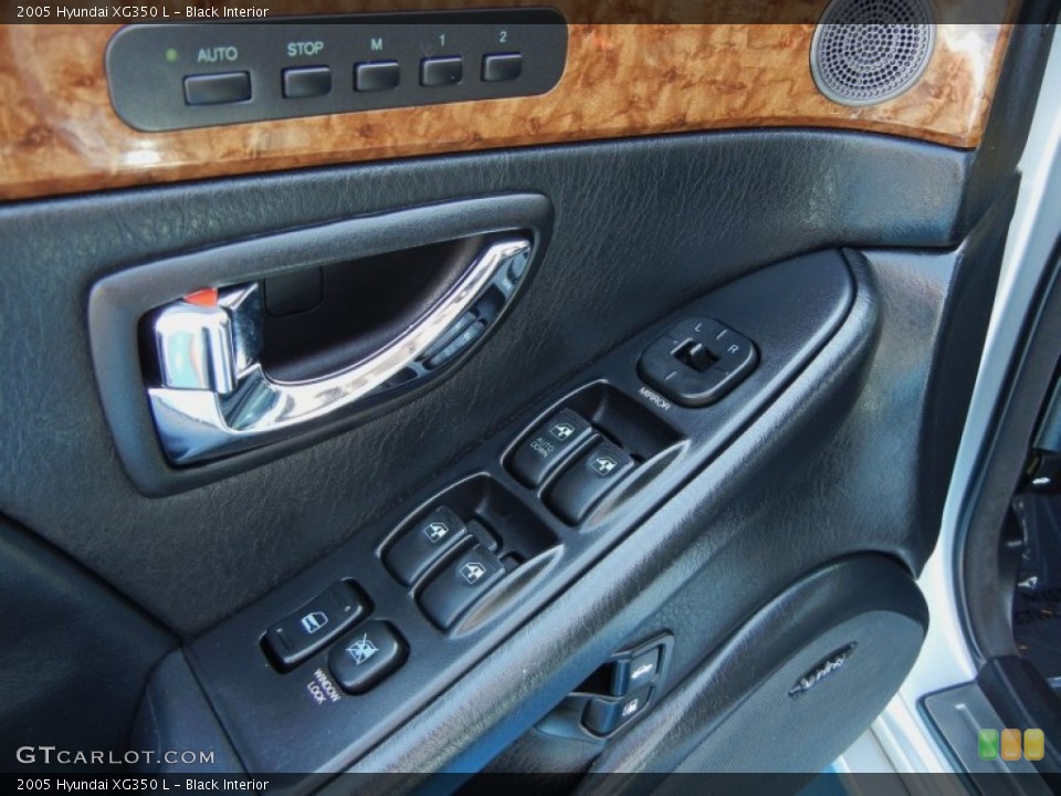 Black Interior Controls for the 2005 Hyundai XG350 L #63340358