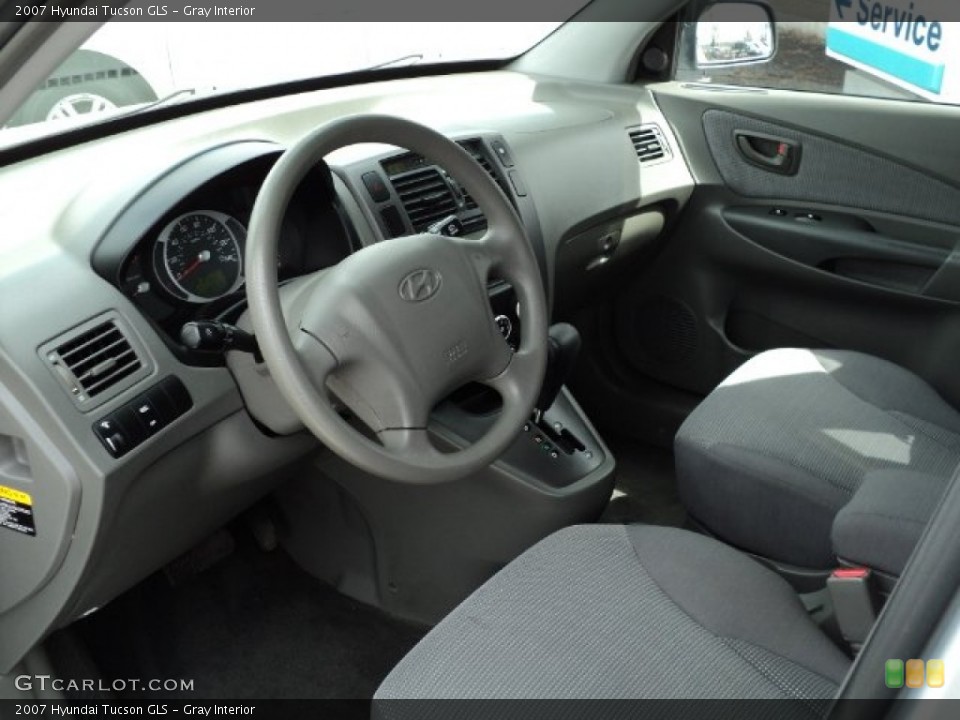 Gray Interior Prime Interior for the 2007 Hyundai Tucson GLS #63365306