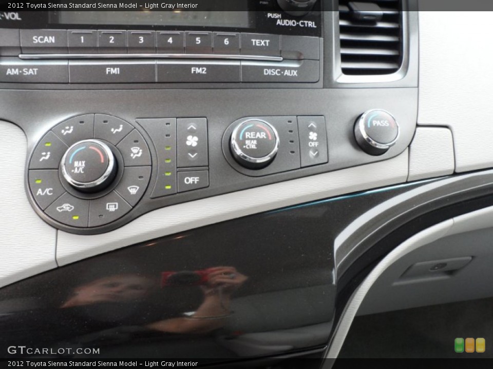 Light Gray Interior Controls for the 2012 Toyota Sienna  #63375875