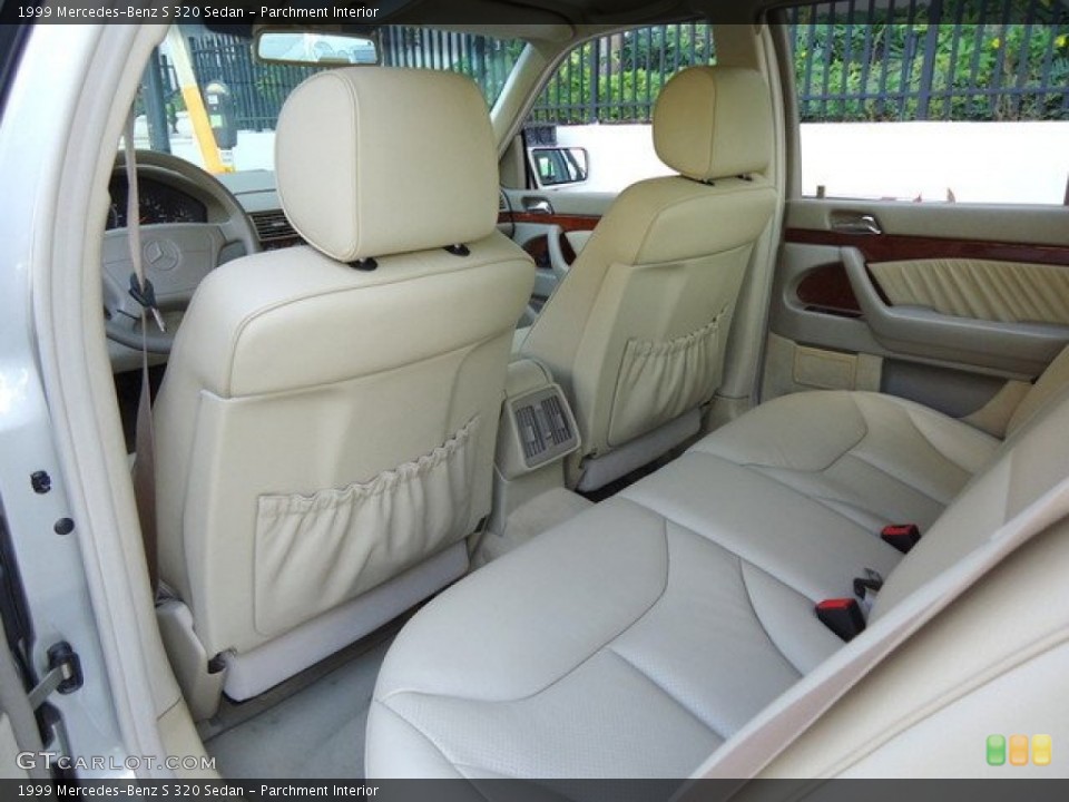 Parchment Interior Photo for the 1999 Mercedes-Benz S 320 Sedan #63380255