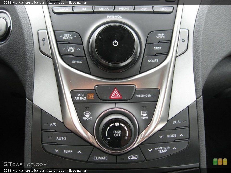 Black Interior Controls for the 2012 Hyundai Azera  #63399577