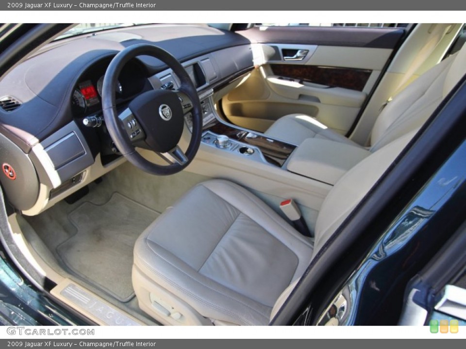 Champagne/Truffle Interior Photo for the 2009 Jaguar XF Luxury #63410558