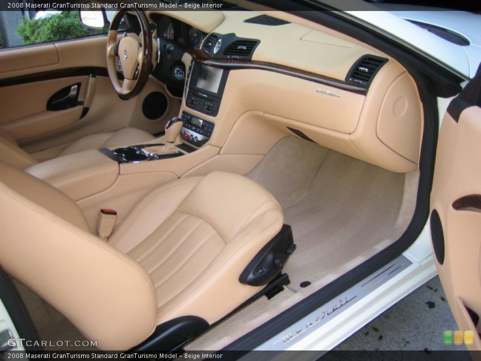 Beige Interior Photo for the 2008 Maserati GranTurismo  #63412499