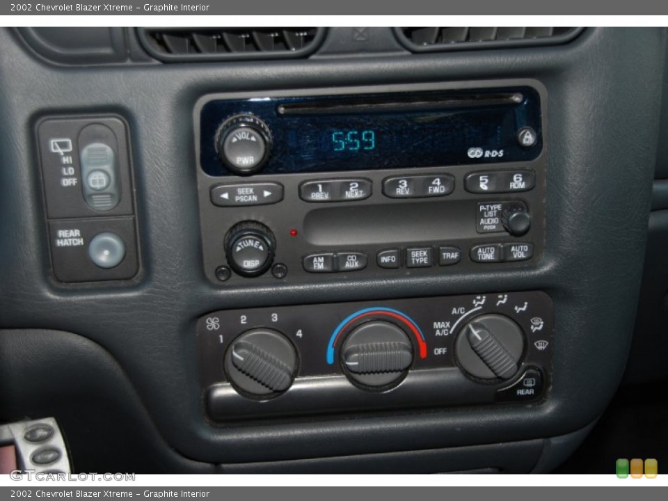 Graphite Interior Controls for the 2002 Chevrolet Blazer Xtreme #63416756