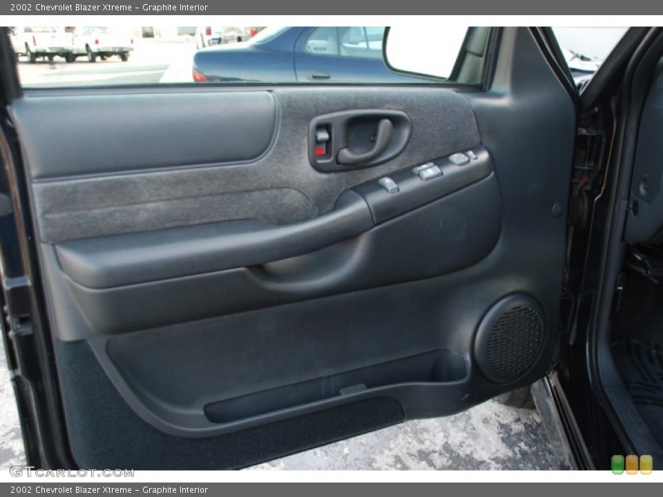 Graphite Interior Door Panel for the 2002 Chevrolet Blazer Xtreme #63416792