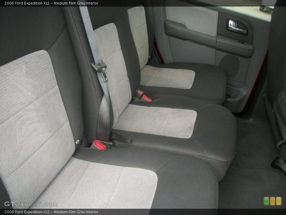 Medium Flint Grey Interior Rear Seat for the 2006 Ford Expedition XLS #63417776