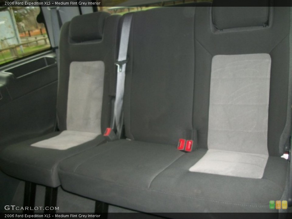 Medium Flint Grey Interior Rear Seat for the 2006 Ford Expedition XLS #63417799