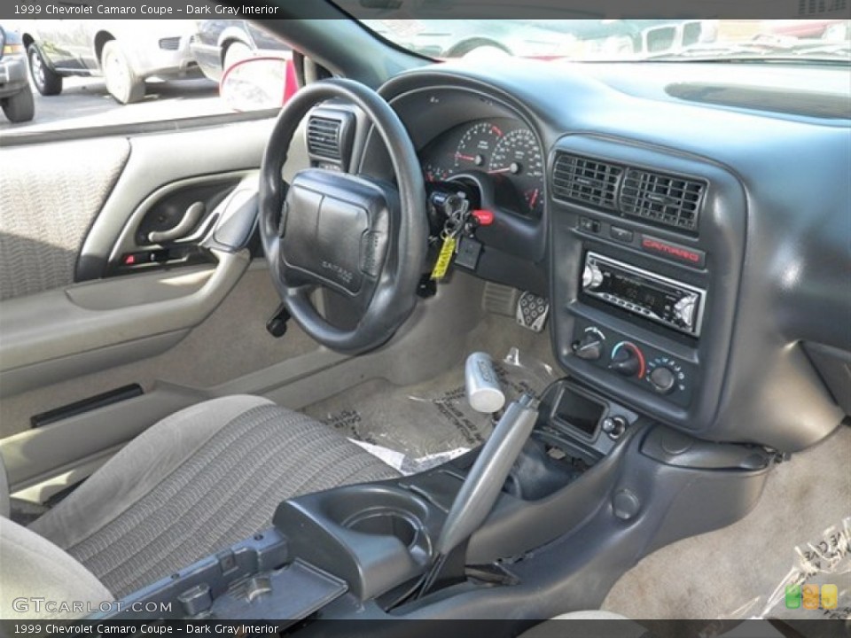 Dark Gray Interior Photo for the 1999 Chevrolet Camaro Coupe #63423053