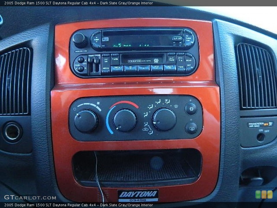 Dark Slate Gray/Orange Interior Controls for the 2005 Dodge Ram 1500 SLT Daytona Regular Cab 4x4 #63423568