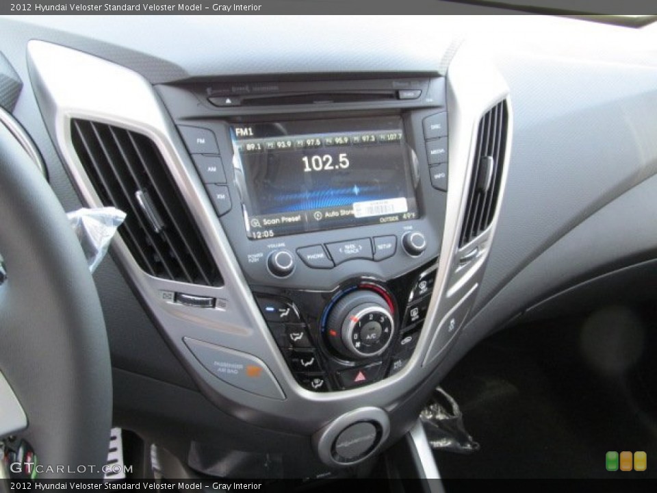 Gray Interior Controls for the 2012 Hyundai Veloster  #63435401
