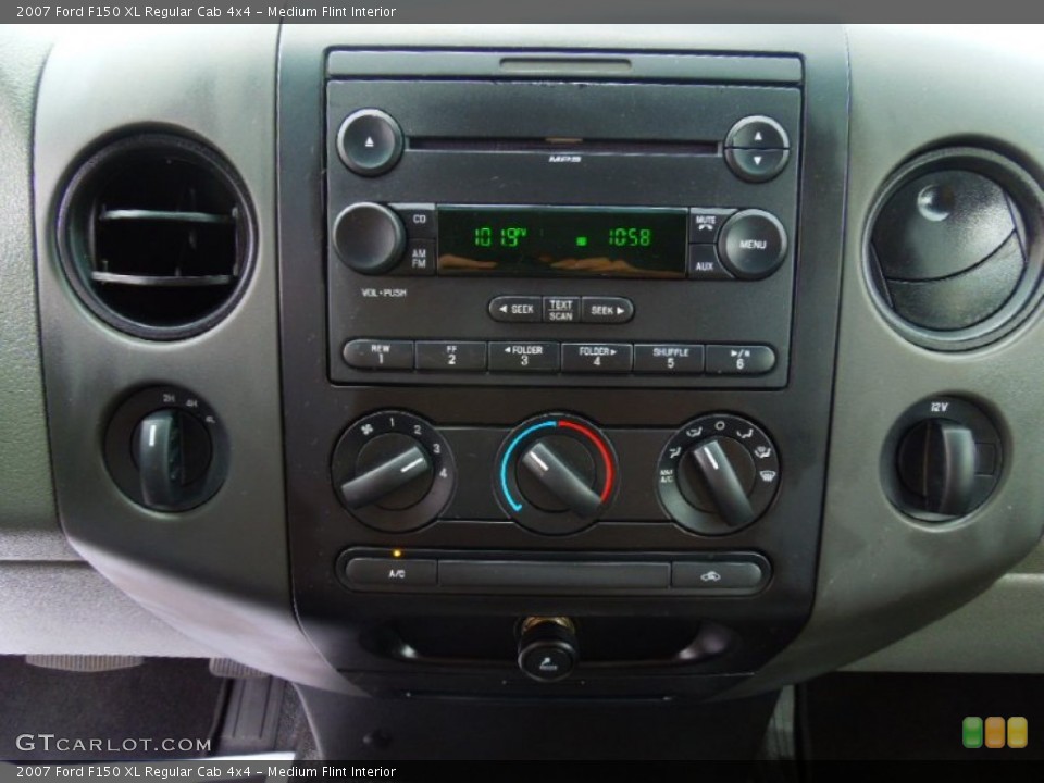 Medium Flint Interior Controls for the 2007 Ford F150 XL Regular Cab 4x4 #63446267