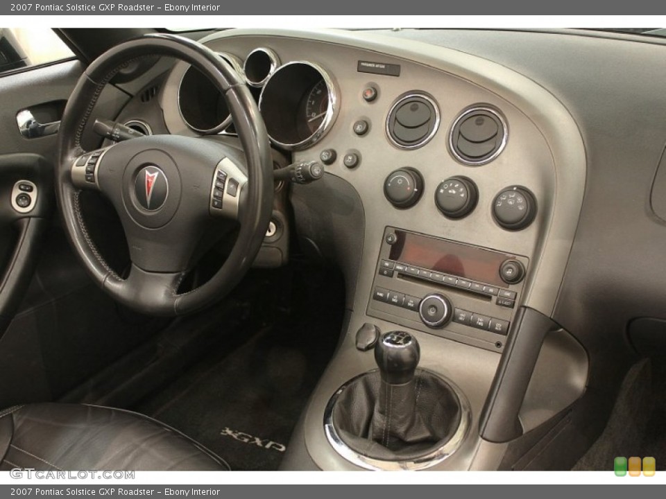 Ebony Interior Dashboard for the 2007 Pontiac Solstice GXP Roadster #63454411