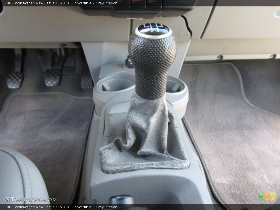 Grey Interior Transmission for the 2003 Volkswagen New Beetle GLS 1.8T Convertible #63457217