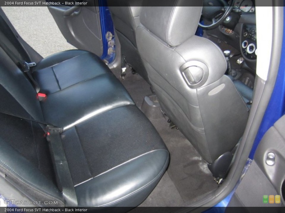 Black Interior Photo for the 2004 Ford Focus SVT Hatchback #63464445
