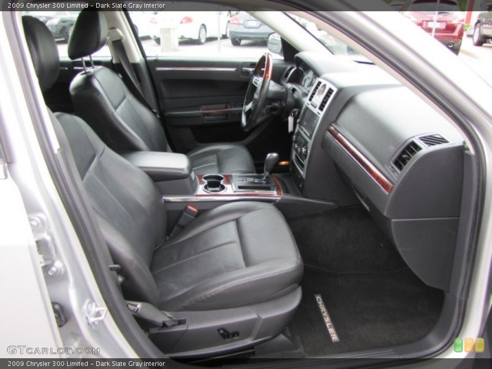 Dark Slate Gray Interior Photo for the 2009 Chrysler 300 Limited #63497698