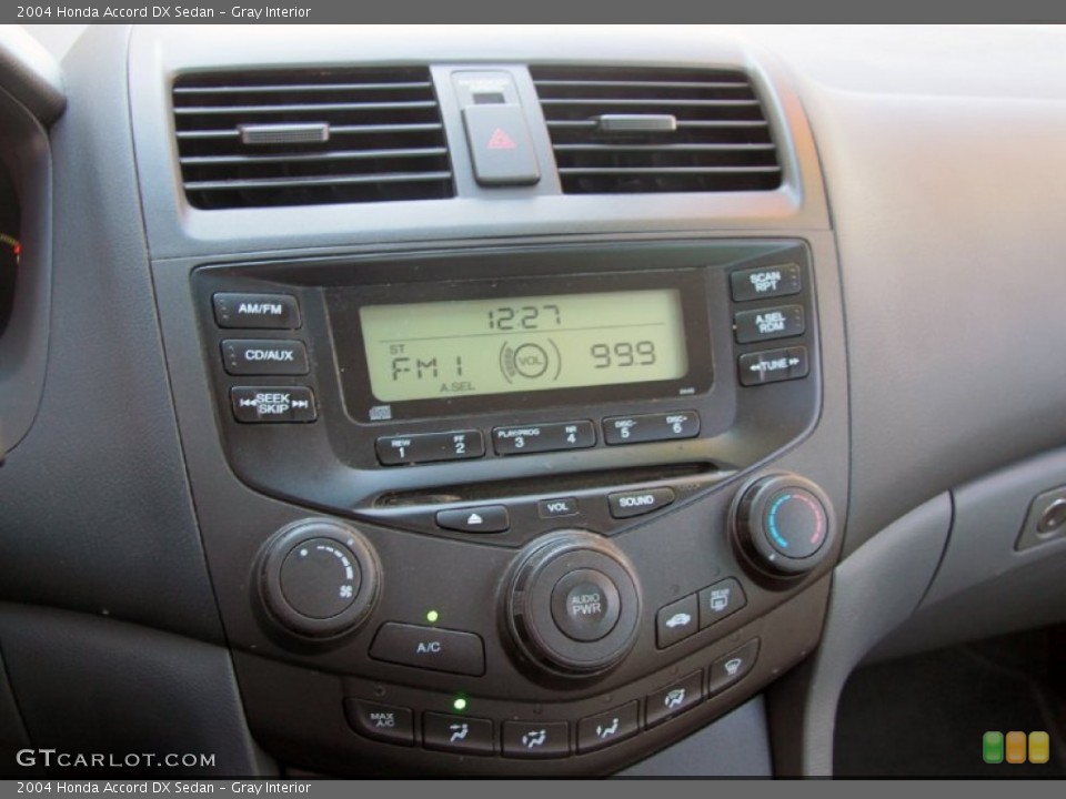 Gray Interior Controls for the 2004 Honda Accord DX Sedan #63500972