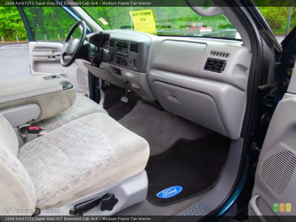 Medium Prairie Tan Interior Photo for the 1999 Ford F250 Super Duty XLT Extended Cab 4x4 #63513037