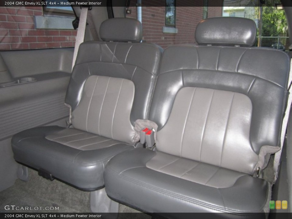 Medium Pewter Interior Photo for the 2004 GMC Envoy XL SLT 4x4 #63529794