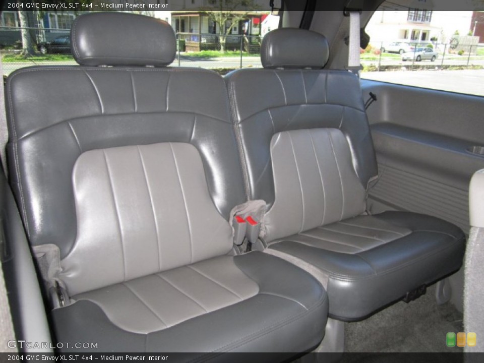 Medium Pewter Interior Photo for the 2004 GMC Envoy XL SLT 4x4 #63529803