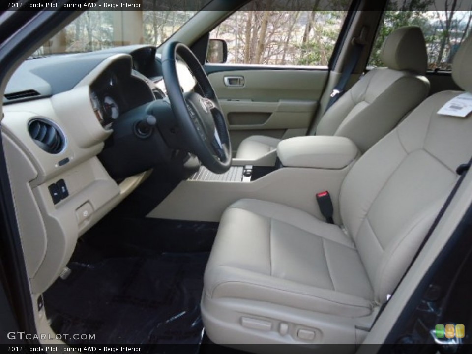 Beige Interior Photo for the 2012 Honda Pilot Touring 4WD #63543612