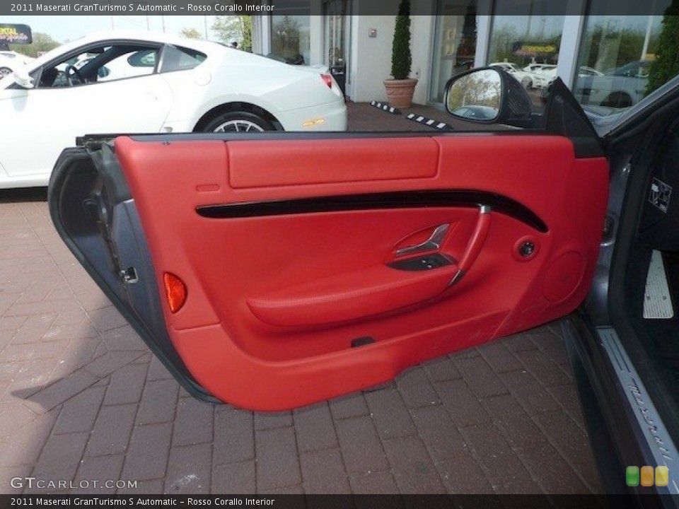 Rosso Corallo Interior Door Panel for the 2011 Maserati GranTurismo S Automatic #63547603