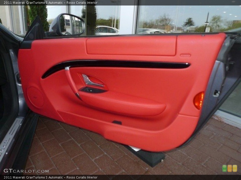 Rosso Corallo Interior Door Panel for the 2011 Maserati GranTurismo S Automatic #63547725