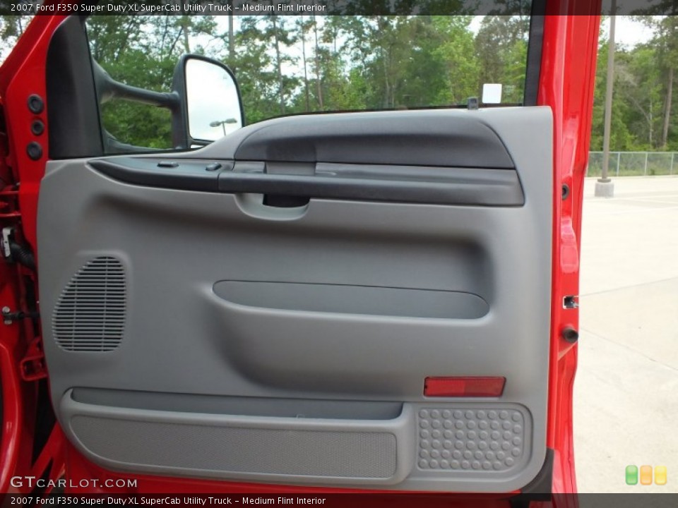 Medium Flint Interior Door Panel for the 2007 Ford F350 Super Duty XL SuperCab Utility Truck #63556658