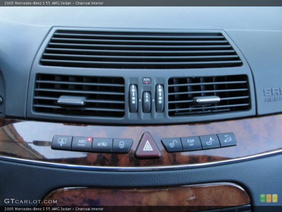 Charcoal Interior Controls for the 2005 Mercedes-Benz S 55 AMG Sedan #63584987