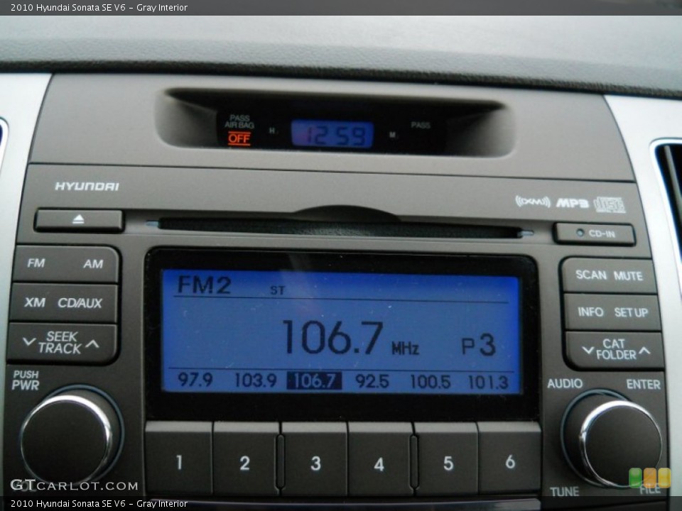 Gray Interior Audio System for the 2010 Hyundai Sonata SE V6 #63586451